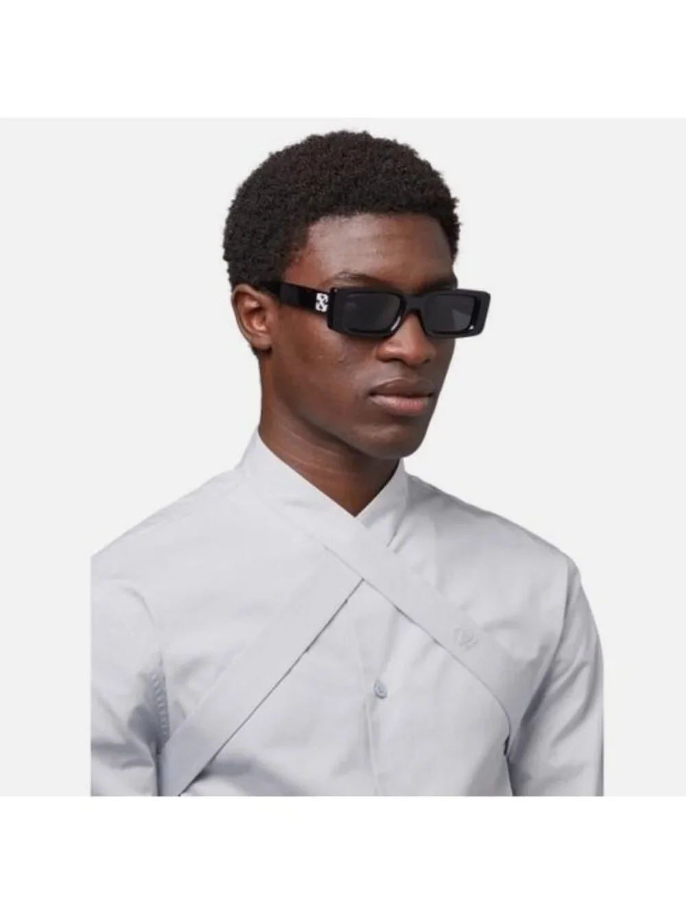 Off-White OERI127 ARTHUR 1040 Sunglasses Black Rectangle Frame, Blue Lenses